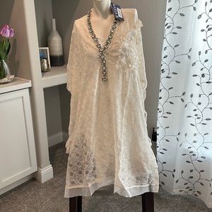 Brand new- Maria B suite